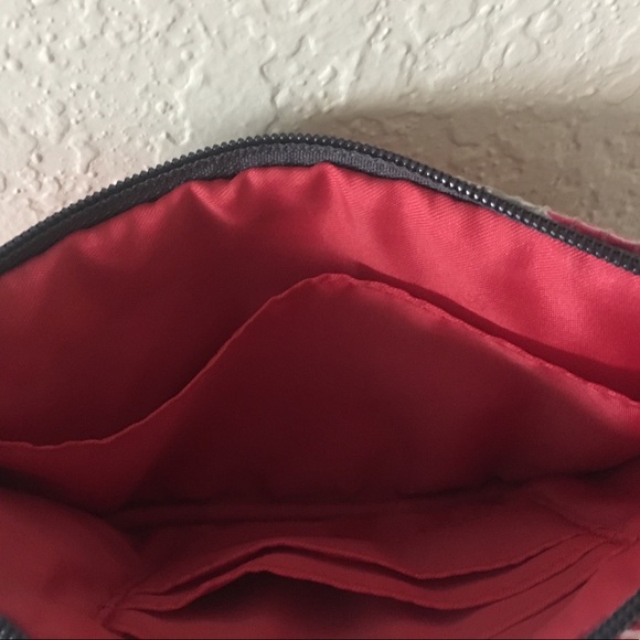 ❗️vera bradley sequined wristlet - Picture 3 of 4